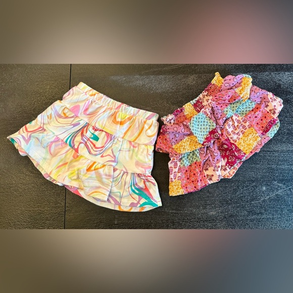 Set of 2 baby skirts - Picture 1 of 6